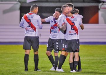 El estratega costarricense apelará a todo su arsenal para sumar los tres puntos.