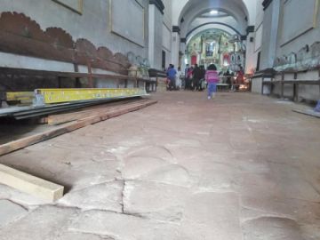 Este es el piso al ingreso del templo.