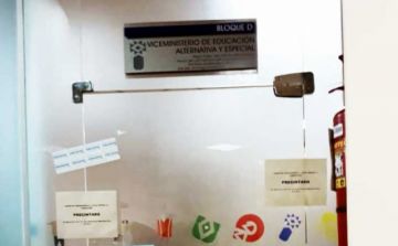 Las oficinas del  Viceministerio de Educación Alternativa y Especial fueron precintadas.