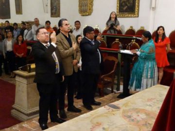 Los consejeros del ministerio. Mariaca es el del centro.