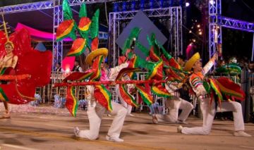 Gobierno defiende Carnaval boliviano