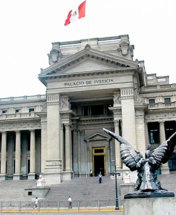 Perú: Hallan muerto a un fiscal detenido
