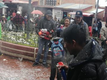 Las comparsas despiden el carnaval.