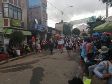 Las comparsas despiden el carnaval.