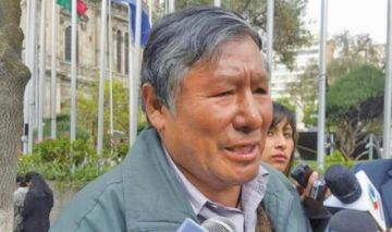 Román Loayza anuncia que recuperará el IPSP