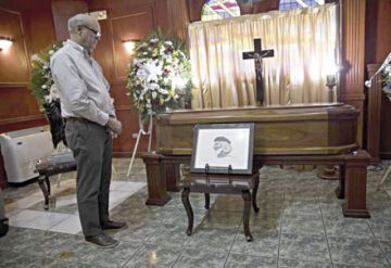 Tensiones en misa por Ernesto Cardenal