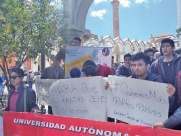 Marcha de hombres que apoyan a las mujeres.