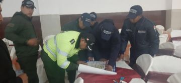 Desalojaron a las personas y se clausuró el salón. FOTO: INTENDENCIA MUNICIPAL