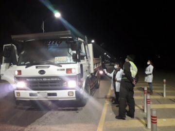 Personal municipal realiza controles: FOTO NIDIA BEJARANO