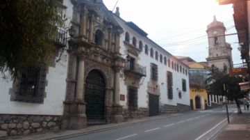 EMAP recogió la basura en horas previas. FOTO EMAP