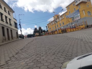 Hay un férreo control militar y policial.