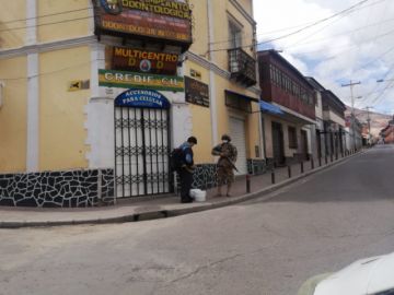 Hay un férreo control militar y policial.