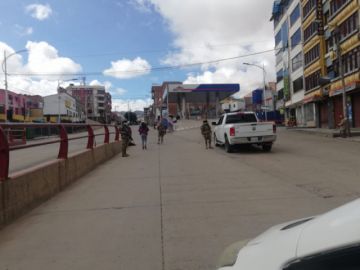 Hay un férreo control militar y policial.