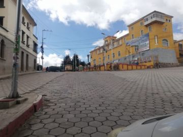 Hay un férreo control militar y policial.