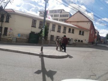 Hay un férreo control militar y policial.
