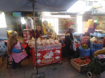 Así está la venta de productos en el Mercado Uyuni.