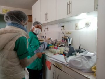 La concejala habló con el personal médico
