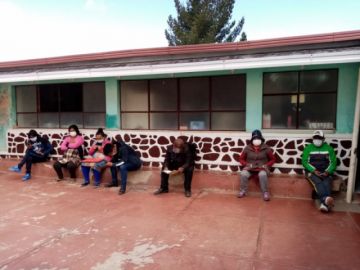 La concejala habló con el personal médico