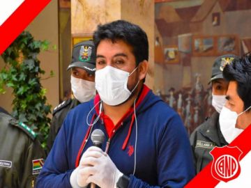 La entrega fue cerca a mediodía en la Gobernación.