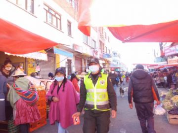 Hay control policial, pero algunas personas ignoran las recomendaciones.