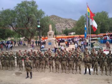 Homenaje del Ejército de Bolivia a la Batalla de Tumusla.