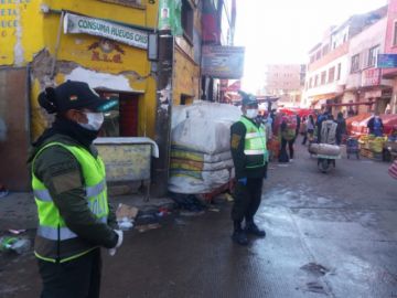 Hay control policial, pero algunas personas ignoran las recomendaciones.