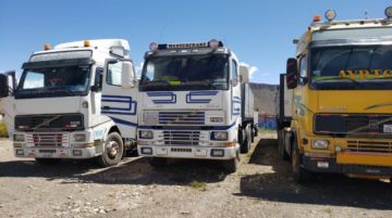 Desinfectaron desde camiones que llegaron de Chile, centros de salud, farmacias y otras oficinas. FOTO UNIDAD DE SALUD AMBIENTAL