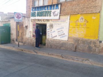Los controles están en varias zonas con mercados y tiendas.