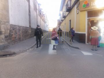 Los controles están en varias zonas con mercados y tiendas.