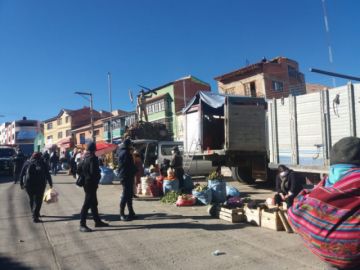 Los controles están en varias zonas con mercados y tiendas.