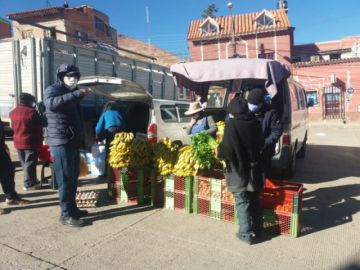 Los controles están en varias zonas con mercados y tiendas.