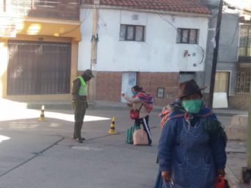 Los controles están en varias zonas con mercados y tiendas.