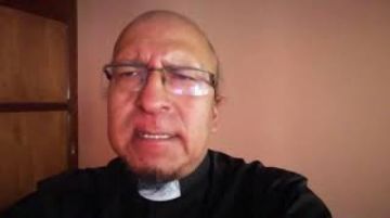 El padre Miguel Albino comparte su oración para este Sábado de Gloria
