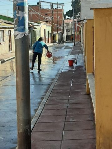 Se organizaron para limpiar sus calles y callejones.