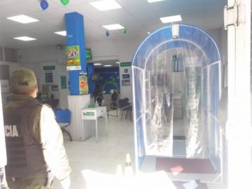 Se implementan medidas de desinfección desde los zapatos.