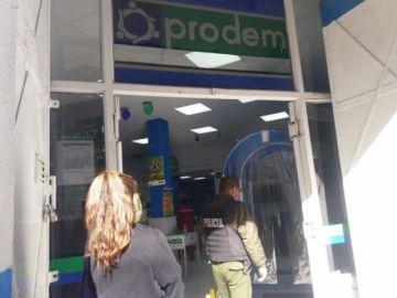 Se implementan medidas de desinfección desde los zapatos.