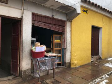 Hay una oferta variada de productos en el mercado Vicuñas.