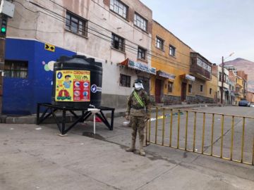 Hay una oferta variada de productos en el mercado Vicuñas.