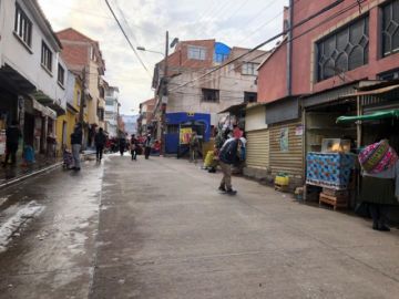Hay una oferta variada de productos en el mercado Vicuñas.
