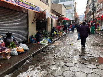 Hay una oferta variada de productos en el mercado Vicuñas.