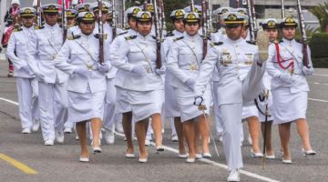 Hoy en día hay cada vez más mujeres en el Colegio Militar.