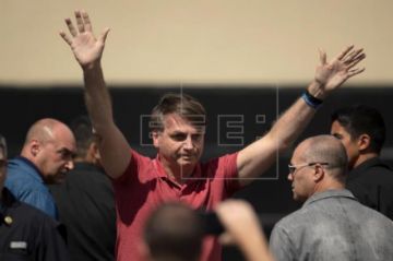 Bolsonaro ignora las recomendaciones y participa en una jornada de manifestaciones