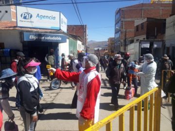 El mercado Uyuni es uno de los más concurridos por la ciudadanía.