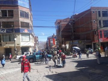 El mercado Uyuni es uno de los más concurridos por la ciudadanía.