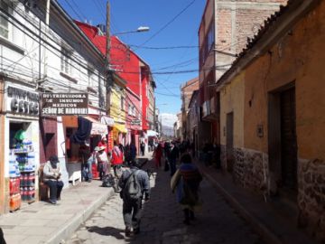 Así están las calles en la ciudad de Potosí este lunes.