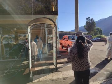 El pago de bonos llegó hasta Tarapaya. FOTO GAMP