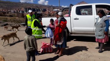Llevaron alimentos a las familias. FOTO: ABC