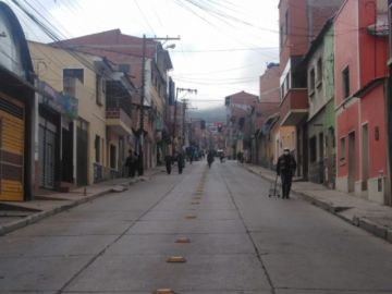 La jornada de compra en los mercados y puestos de venta se desarrolla normalmente.