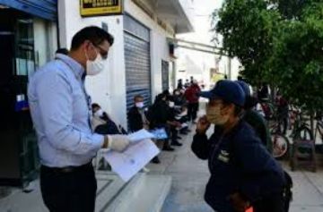 Ministro de Economía anuncia que entidades financieras atenderán ocho horas continuas desde la próxima semana