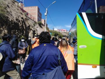 Los buses parten a La Paz y Oruro